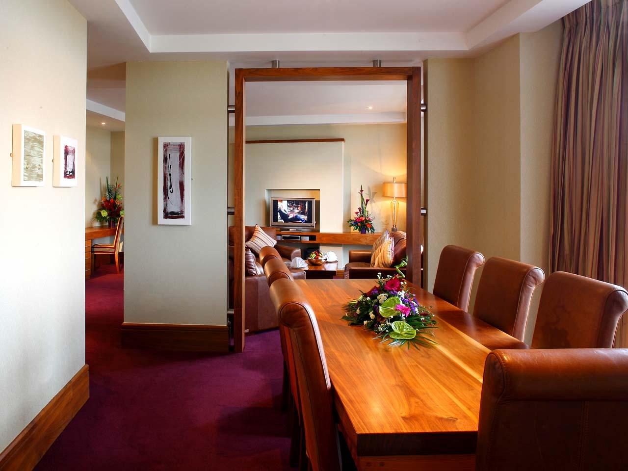 Tullamore Court Hotel Exterior photo